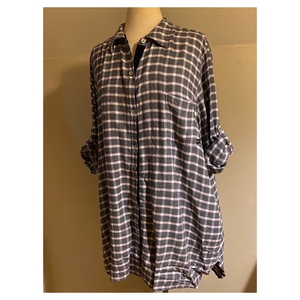 Simply Vera Wang flannel night shirt, 3/4 sleeve.
